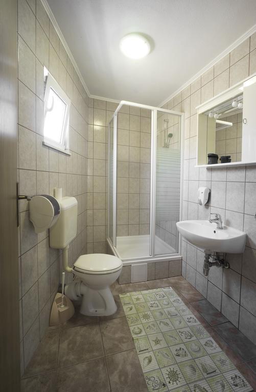 Apartament Guest Accomodation Zura Skradin Zewnętrze zdjęcie