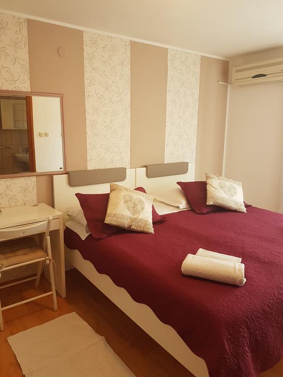 Apartament Guest Accomodation Zura Skradin Zewnętrze zdjęcie